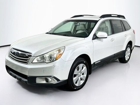 Used 2011 Subaru Outback 2.5i Premium w/ All-Weather Pkg AWD/4WD image 1