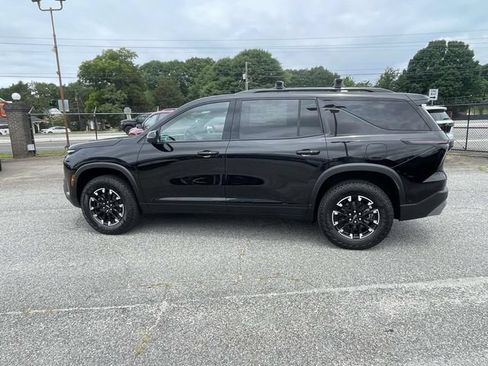New 2026 Chevrolet Traverse Z71 w/ Enhanced Driving Package AWD/4WD image 6