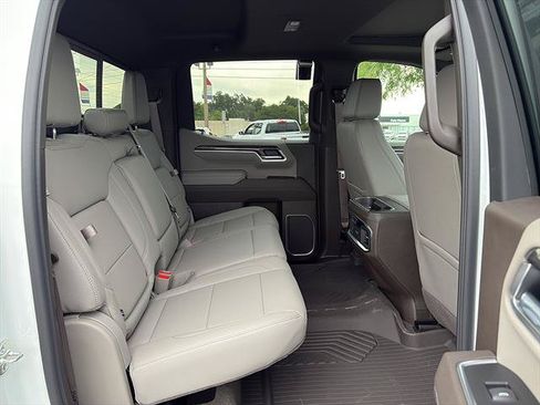 New 2026 Chevrolet Silverado 1500 LTZ w/ LTZ Premium Package AWD/4WD image 18