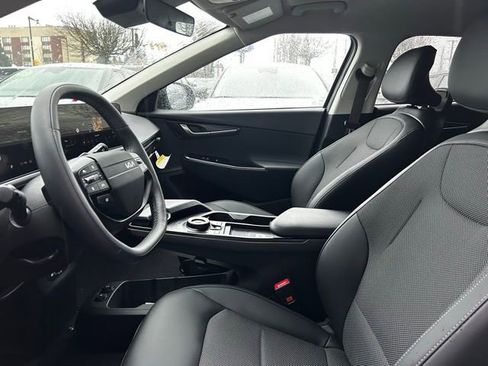 New 2025 Kia EV6 Light image 12