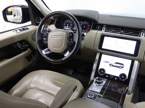 Used 2020 Land Rover Range Rover HSE image 19