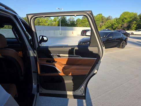 Used 2025 Kia Telluride EX X-Line image 23
