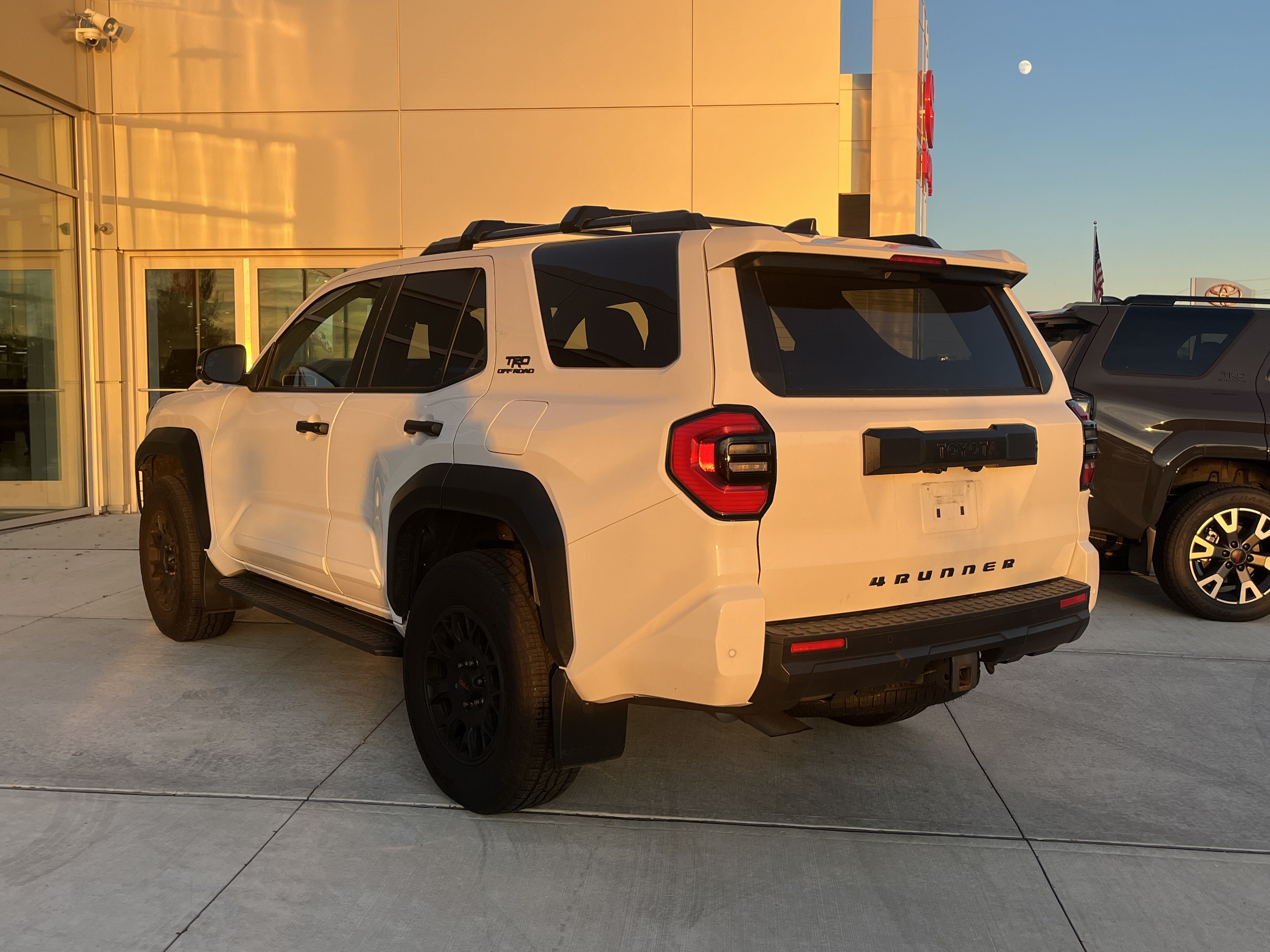 Used 2025 Toyota 4Runner TRD Off-Road Premium w/ Tow Technology Package AWD/4WD image 4