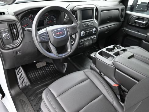 Used 2024 GMC Sierra 2500 Pro w/ Convenience Package RWD image 19