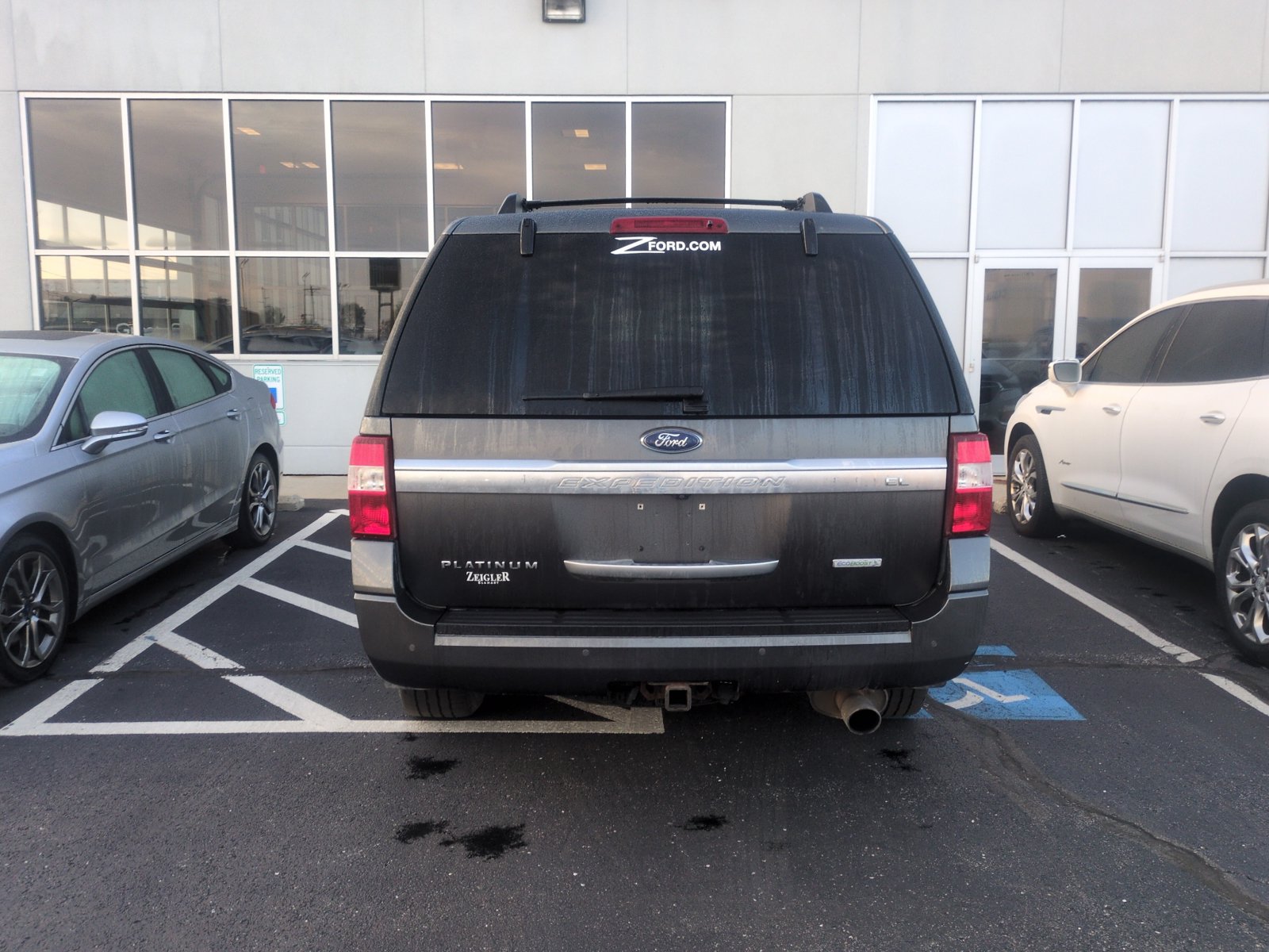 Used 2016 Ford Expedition EL Platinum AWD/4WD image 5
