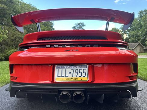 Used 2022 Porsche 911 GT3 RWD image 12