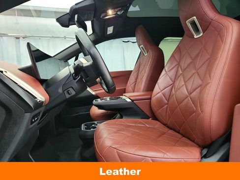 Used 2024 BMW iX xDrive50 w/ Premium Package AWD/4WD image 11