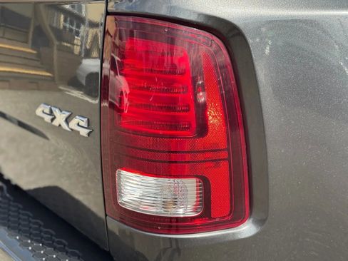 Used 2018 RAM 3500 Laramie w/ Sport Appearance Group AWD/4WD image 11
