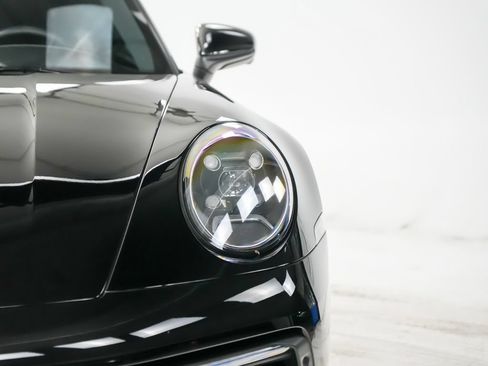 Certified 2023 Porsche 911 Carrera S RWD image 7