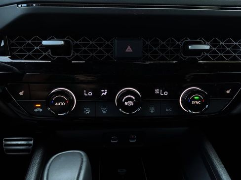 Used 2025 Honda Accord Sport image 30
