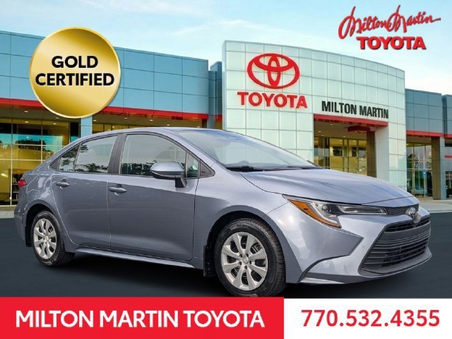 Used 2025 Toyota Corolla LE FWD image 1