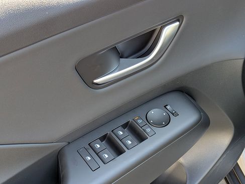 New 2026 Hyundai Kona SEL Premium image 16