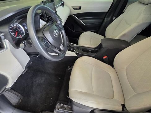Used 2022 Toyota Corolla Cross L FWD image 6