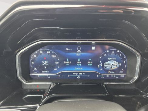 Used 2022 Chevrolet Silverado 1500 LT image 13