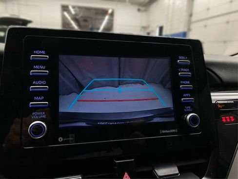 Used 2022 Toyota Camry SE FWD image 28