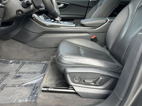 Used 2021 Audi Q8 Premium Plus image 10