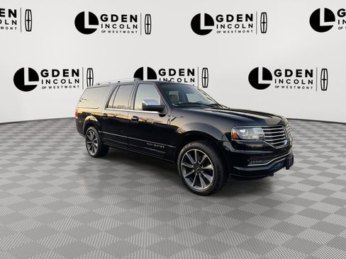 Used 2017 Lincoln Navigator L Reserve image 2