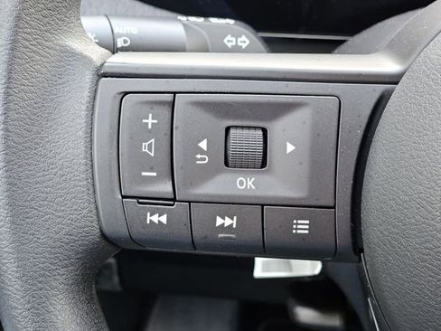 New 2026 Nissan Kicks SV image 16