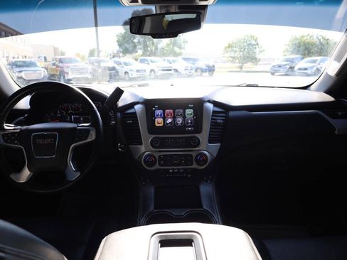 Used 2020 GMC Yukon XL SLT w/ Premium Edition image 14