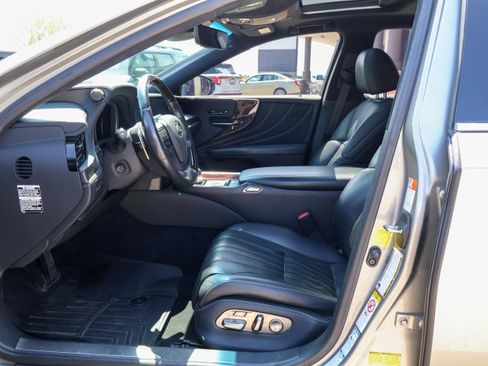 Used 2018 Lexus LS 500 AWD w/ Interior Upgrade Package image 10
