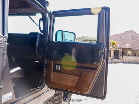 Used 2006 HUMMER H1 4-Door Wagon AWD/4WD image 29