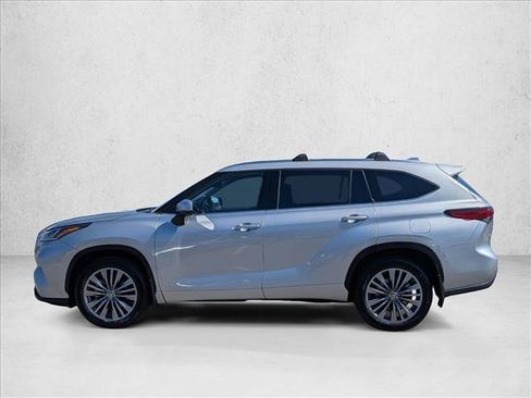 Used 2020 Toyota Highlander Platinum AWD/4WD image 9