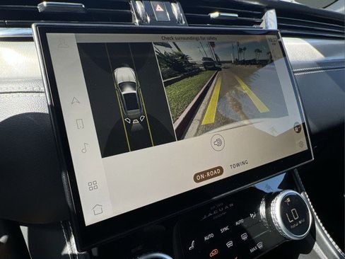 Used 2025 Jaguar F-PACE R-Dynamic S image 28