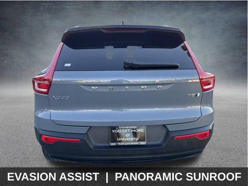 Used 2021 Volvo XC40 T5 R-Design w/ Advanced Package image 7