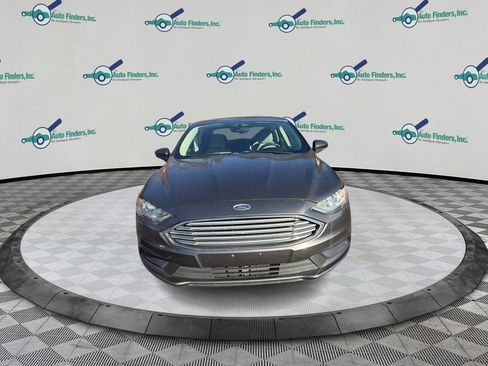 Used 2018 Ford Fusion S image 3