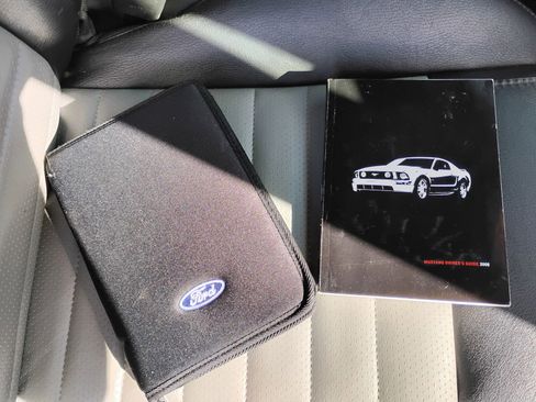 Used 2008 Ford Mustang GT Premium image 32