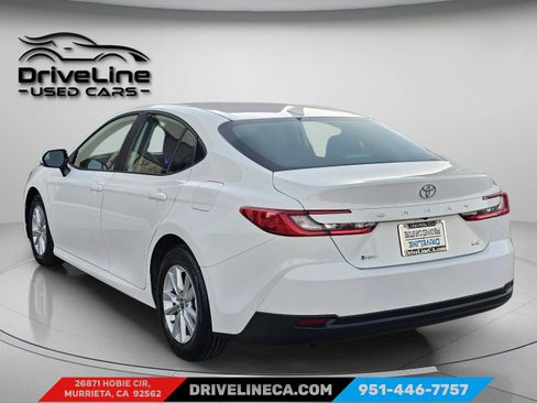 Used 2025 Toyota Camry LE image 11