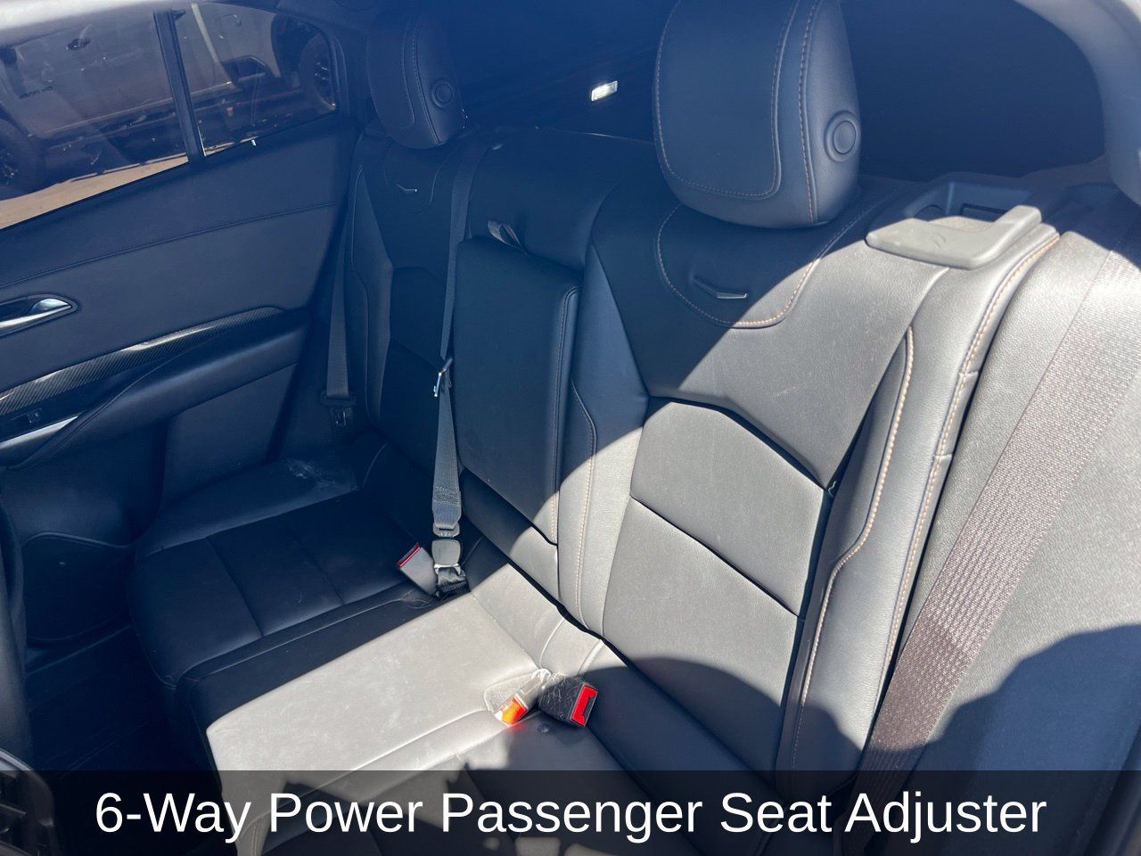 Used 2022 Cadillac XT4 Sport w/ Enhanced Visibility Package FWD image 23