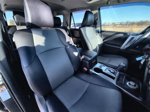 Used 2018 Toyota 4Runner SR5 Premium image 13