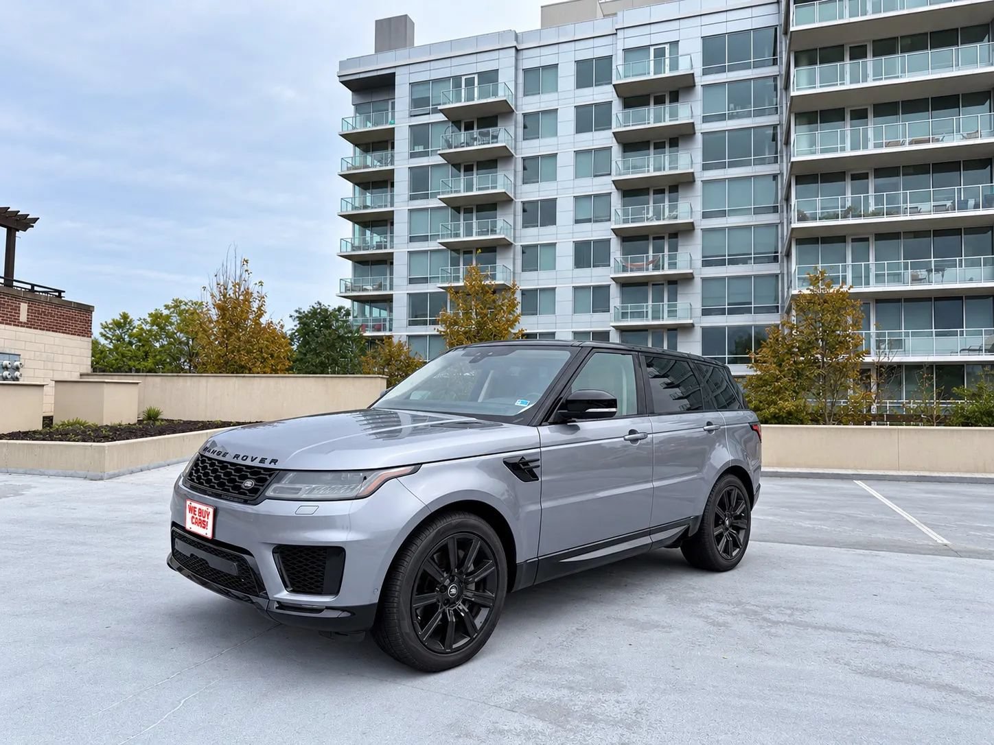 Used 2020 Land Rover Range Rover Sport HSE AWD/4WD image 3