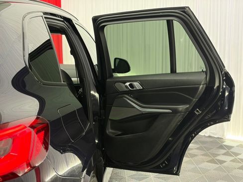 Used 2019 BMW X5 xDrive40i w/ M Sport Package image 17