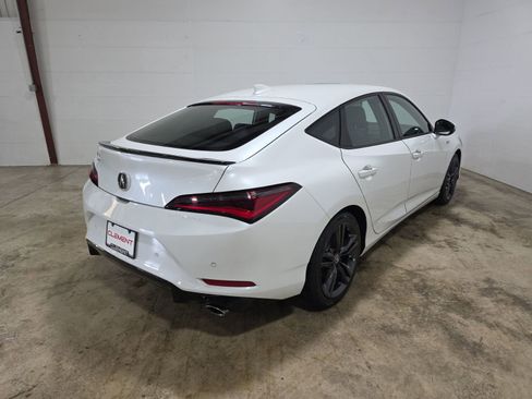 Used 2023 Acura Integra A-Spec image 6