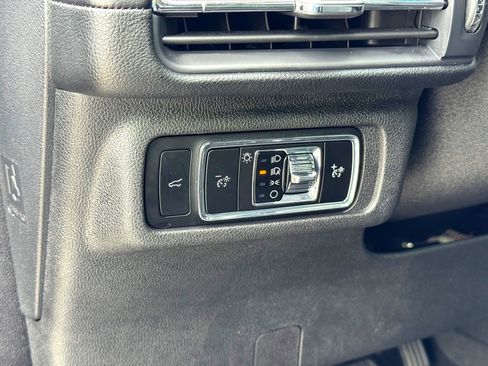 Used 2024 Lincoln Corsair FWD w/ Equipment Group 101A image 15