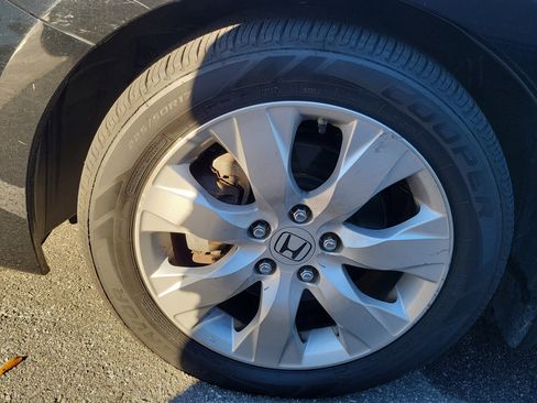 Used 2010 Honda Accord EX image 5