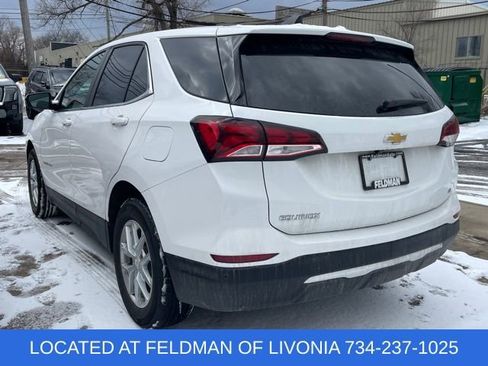 Used 2024 Chevrolet Equinox LT image 2