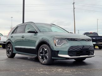 Used 2023 Kia Niro Wind w/ Wind Preserve Package FWD video 1