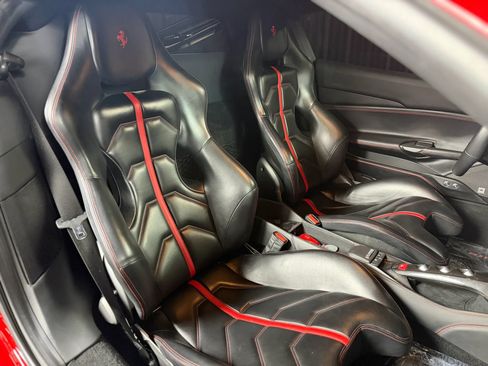 Used 2016 Ferrari 488 GTB RWD image 28