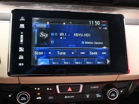 Used 2018 Honda Clarity Plug-In Hybrid image 18