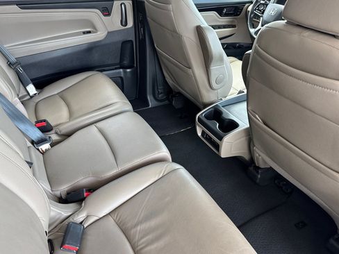 Used 2022 Honda Odyssey Touring image 35