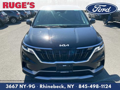 Used 2022 Kia Carnival LX image 9