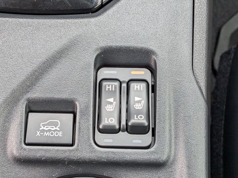 Used 2022 Subaru Crosstrek 2.5i Sport w/ Moonroof Package image 32