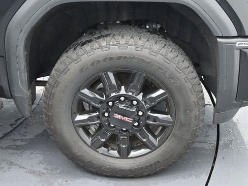 Used 2025 GMC Sierra 2500 AT4 AWD/4WD image 35