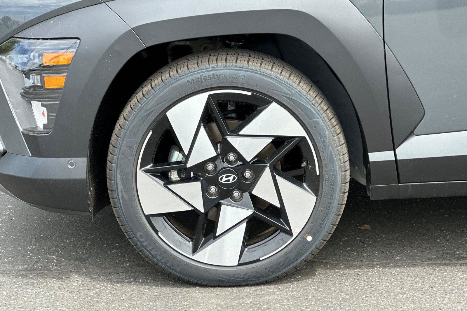 New 2026 Hyundai Kona Limited FWD image 25