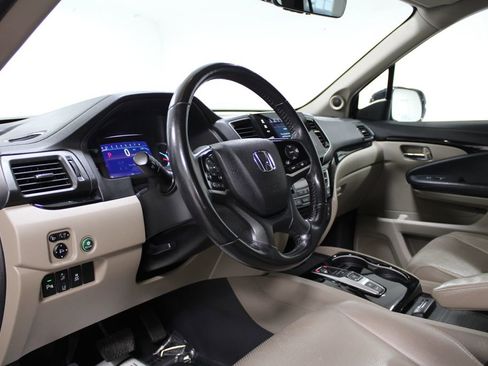 Used 2019 Honda Pilot Elite image 23