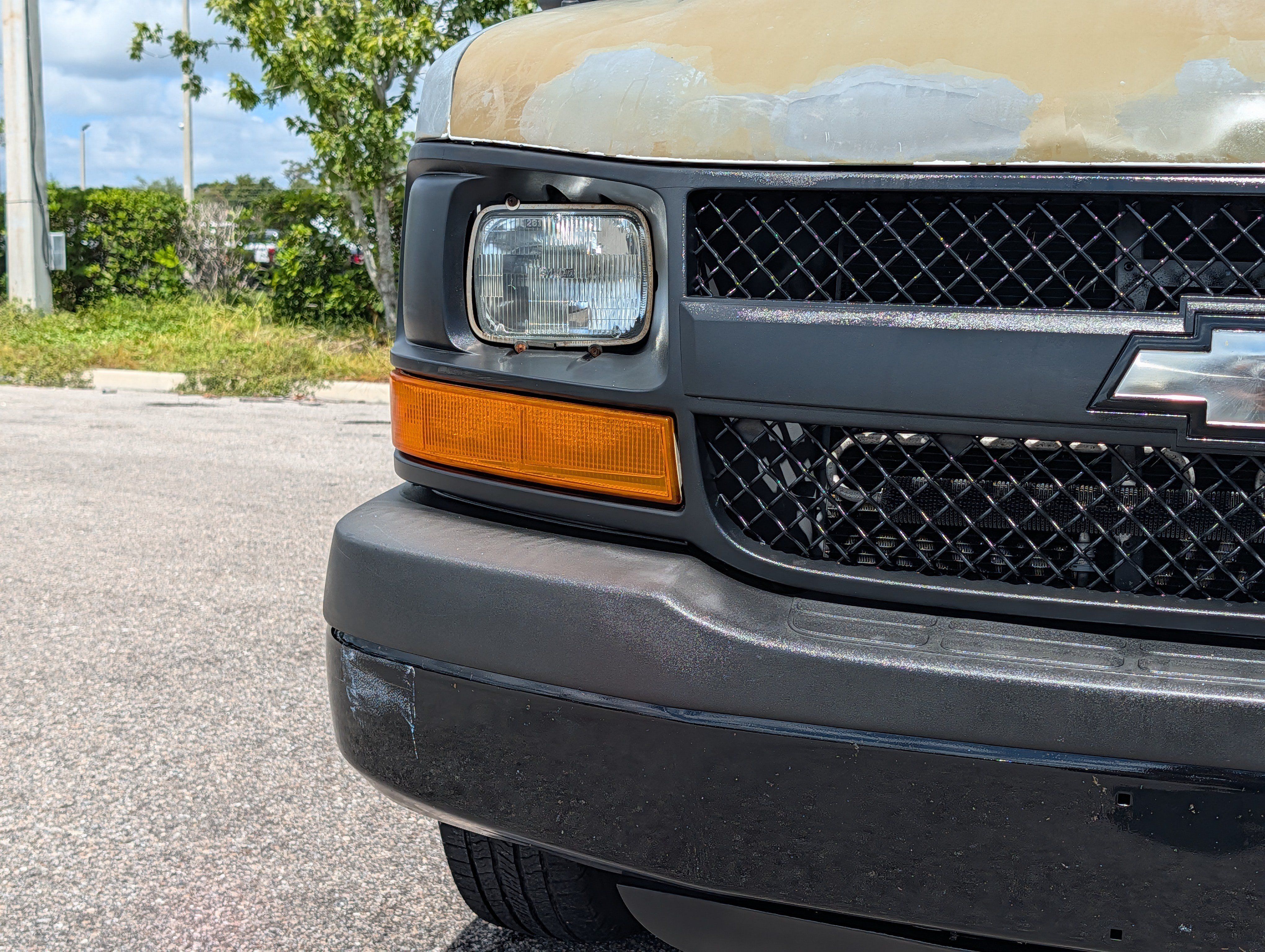 Used 2013 Chevrolet Express 3500 Extended RWD image 10