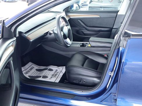 Used 2023 Tesla Model 3 Standard Range RWD image 14